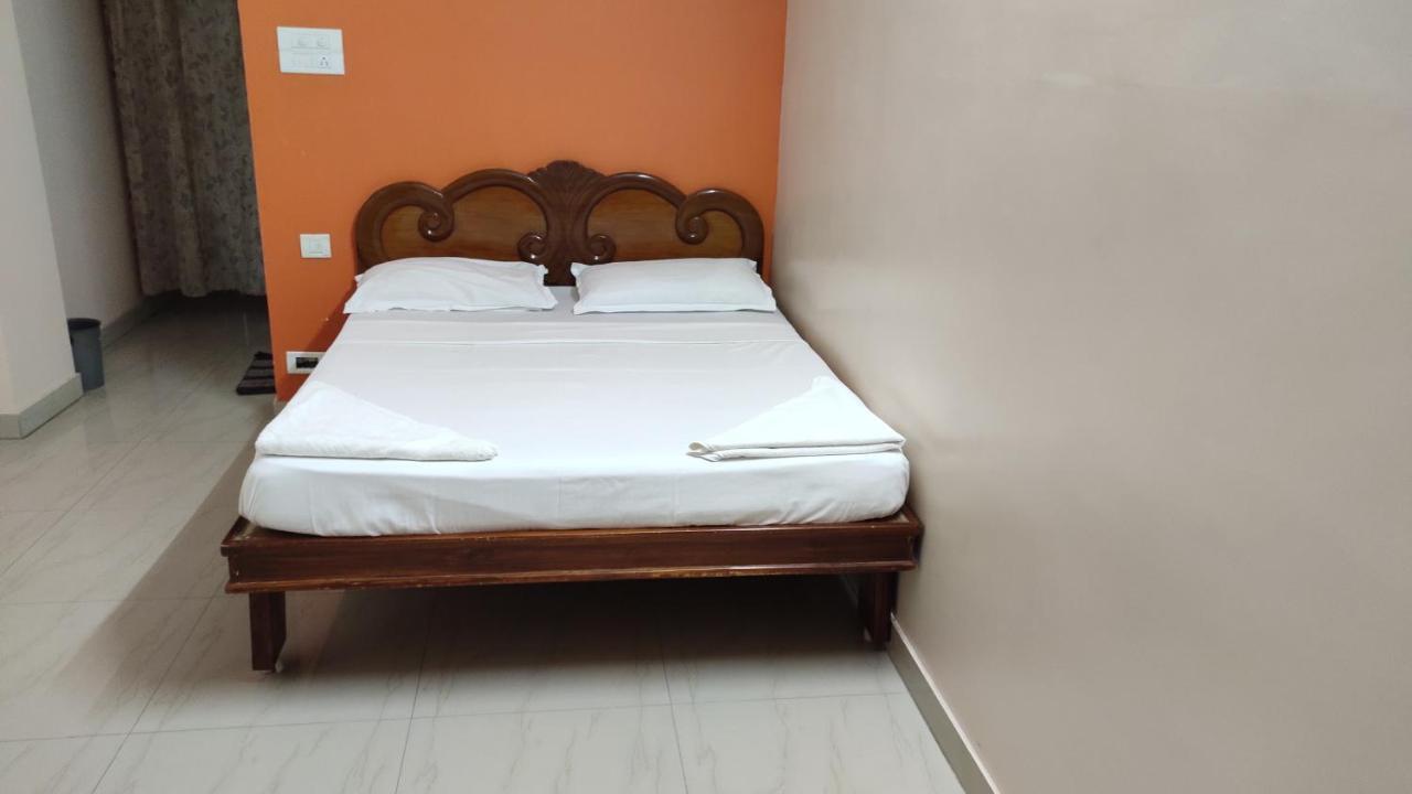 Sibi Lodge Coimbatore Zewnętrze zdjęcie
