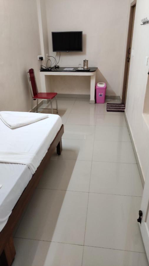 Sibi Lodge Coimbatore Zewnętrze zdjęcie