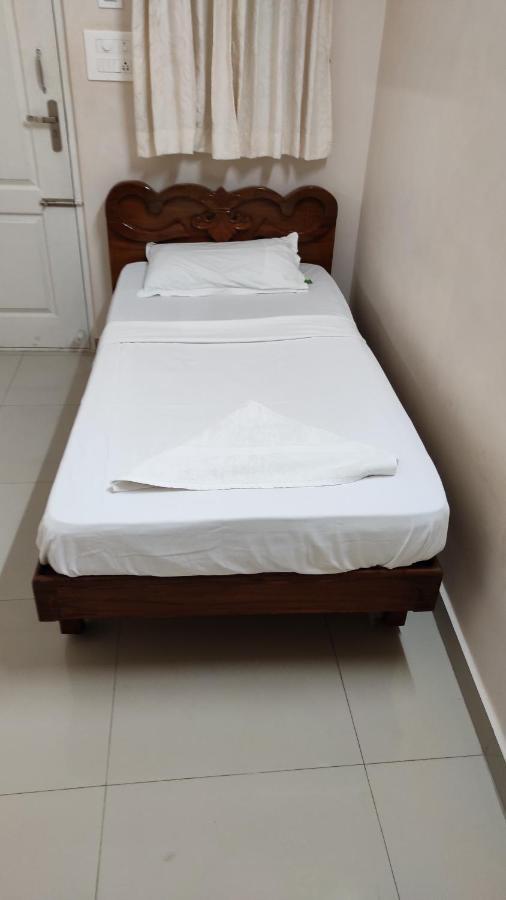 Sibi Lodge Coimbatore Zewnętrze zdjęcie